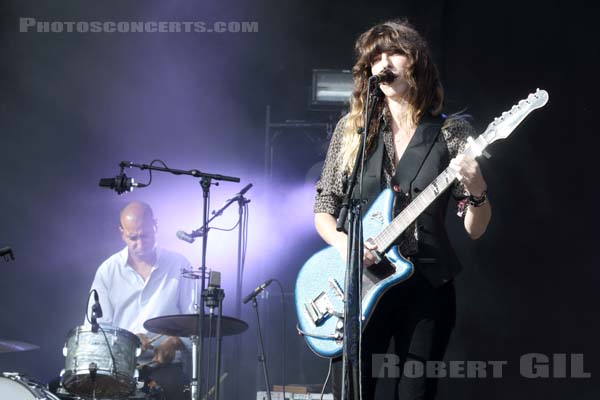 LOU DOILLON - 2016-07-03 - HEROUVILLE SAINT CLAIR - Chateau de Beauregard - Scene Beauregard - 